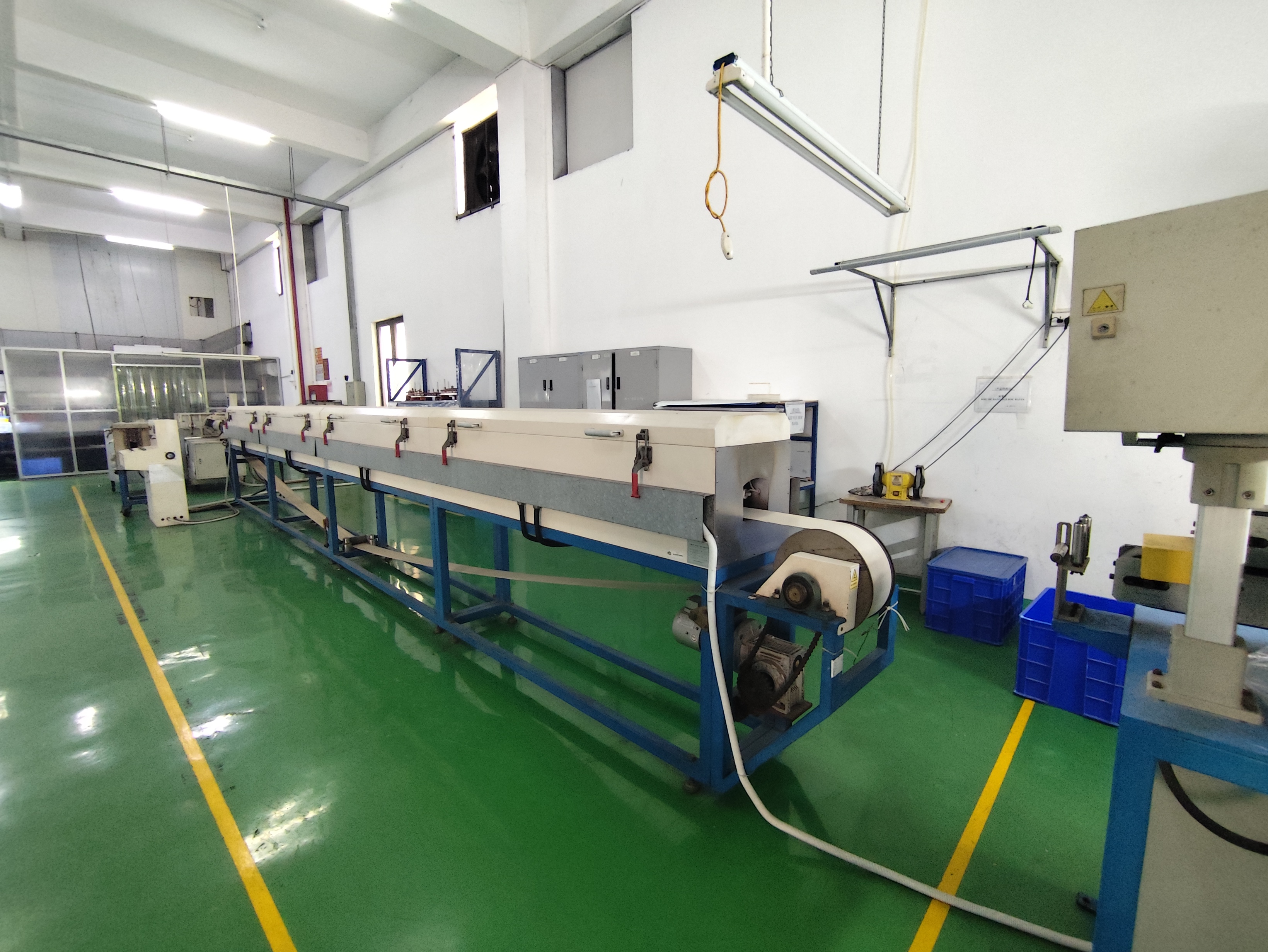 Press machine 4.jpg
